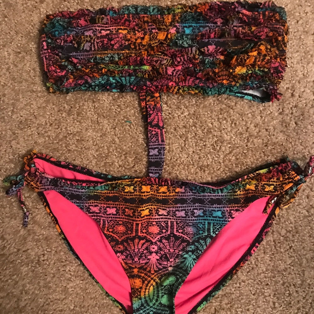 Strapless Multicolor Bikini